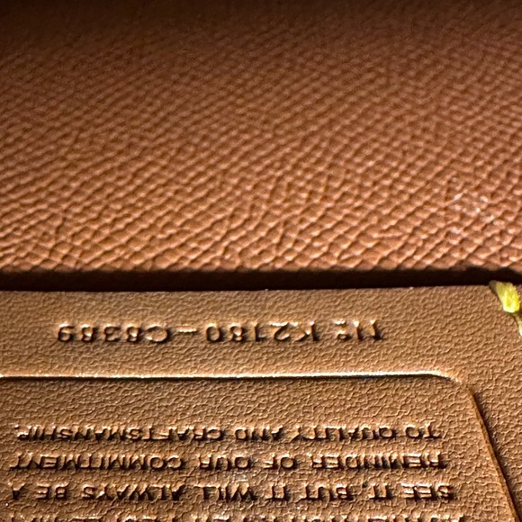 Coach Willow Bucket Tan and Red Heart Print Shoulder Crossbody Bag EUC + Dusty - Picture 12 of 16